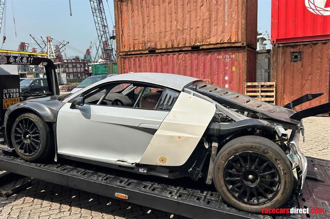 wtb-audi-r8-lms-gt3-017-parts