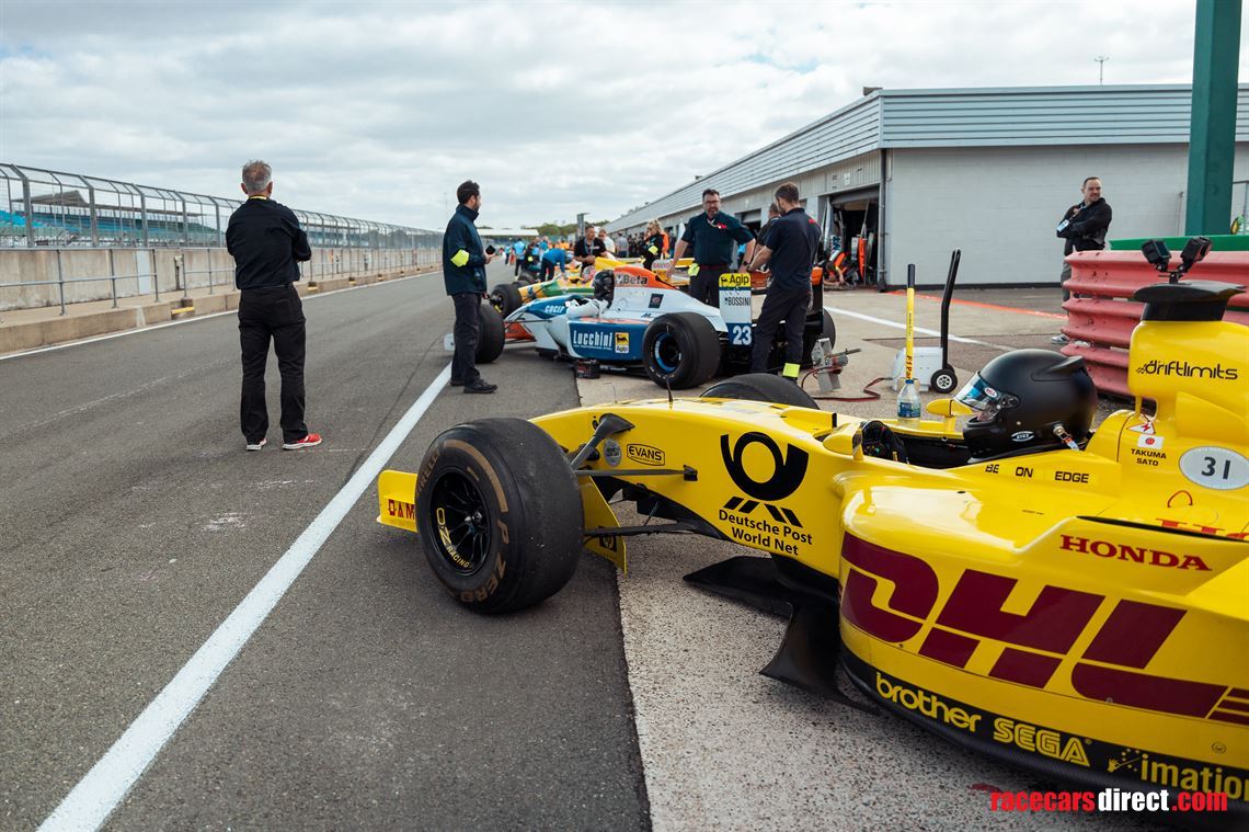 f1-driving-experience---monza-or-silverstone