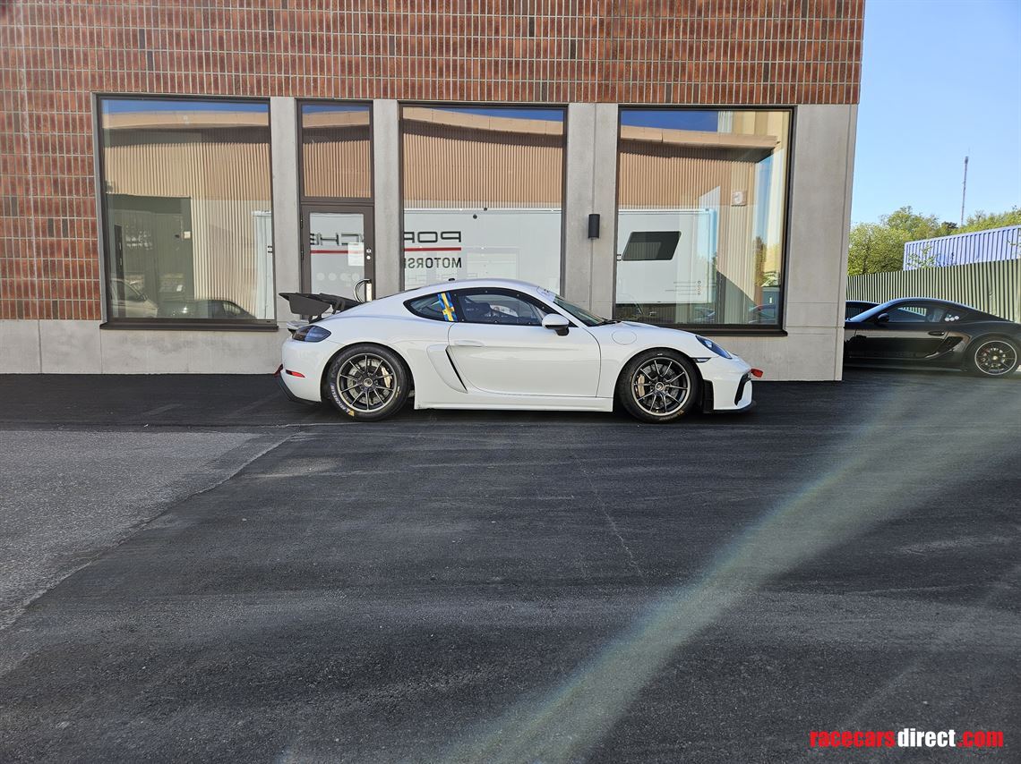 porsche-718-cayman-gt4-clubsport-competition