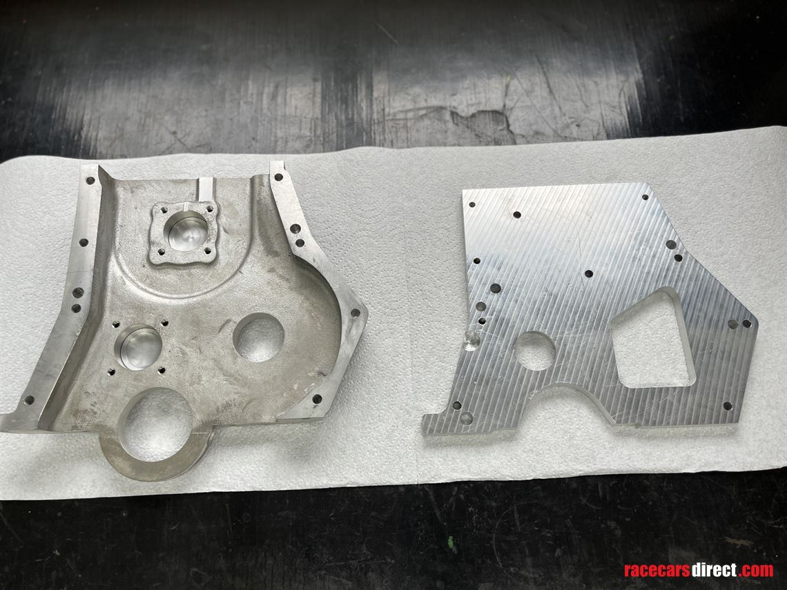Racecarsdirect.com - Ford Cosworth FV Engine cylinder Block Front Cover