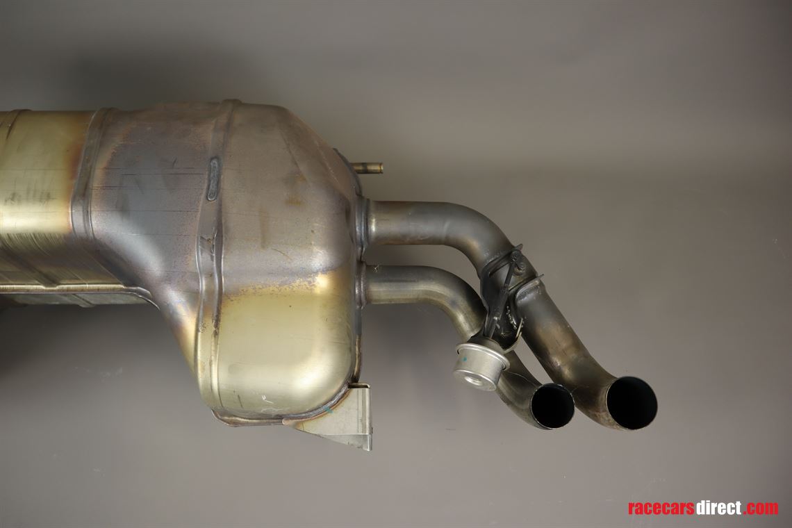 audi-a8-facelift-v10-exhaust-system