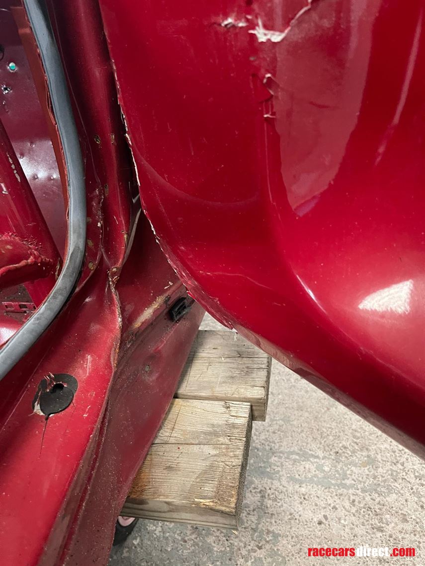 Racecarsdirect.com - 2x Genuine caged E46 M3 shells 2005 and 2003 with V5's