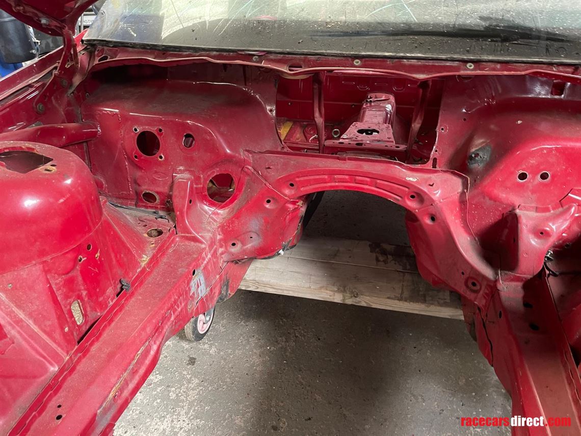 Racecarsdirect.com - 2x Genuine caged E46 M3 shells 2005 and 2003 with V5's