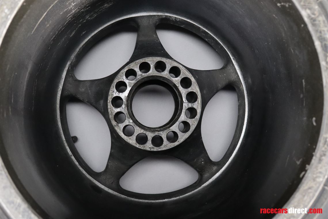 ferrari-formula-1-f1-90-6412-front-wheel-spee