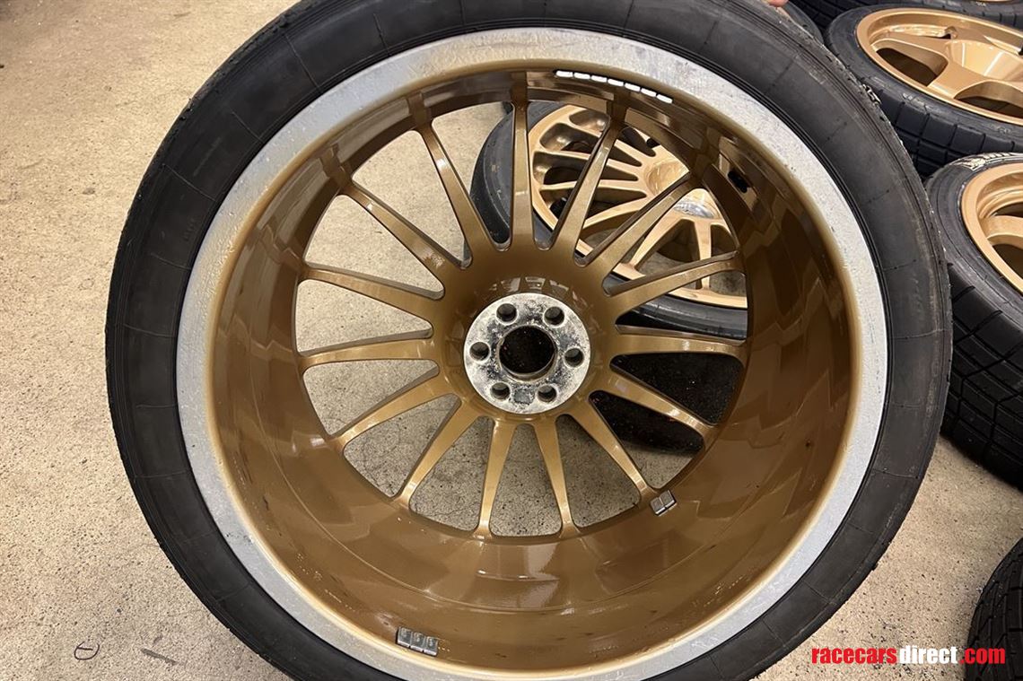 ford-mondeo-stcc-oz-magnesium-wheels