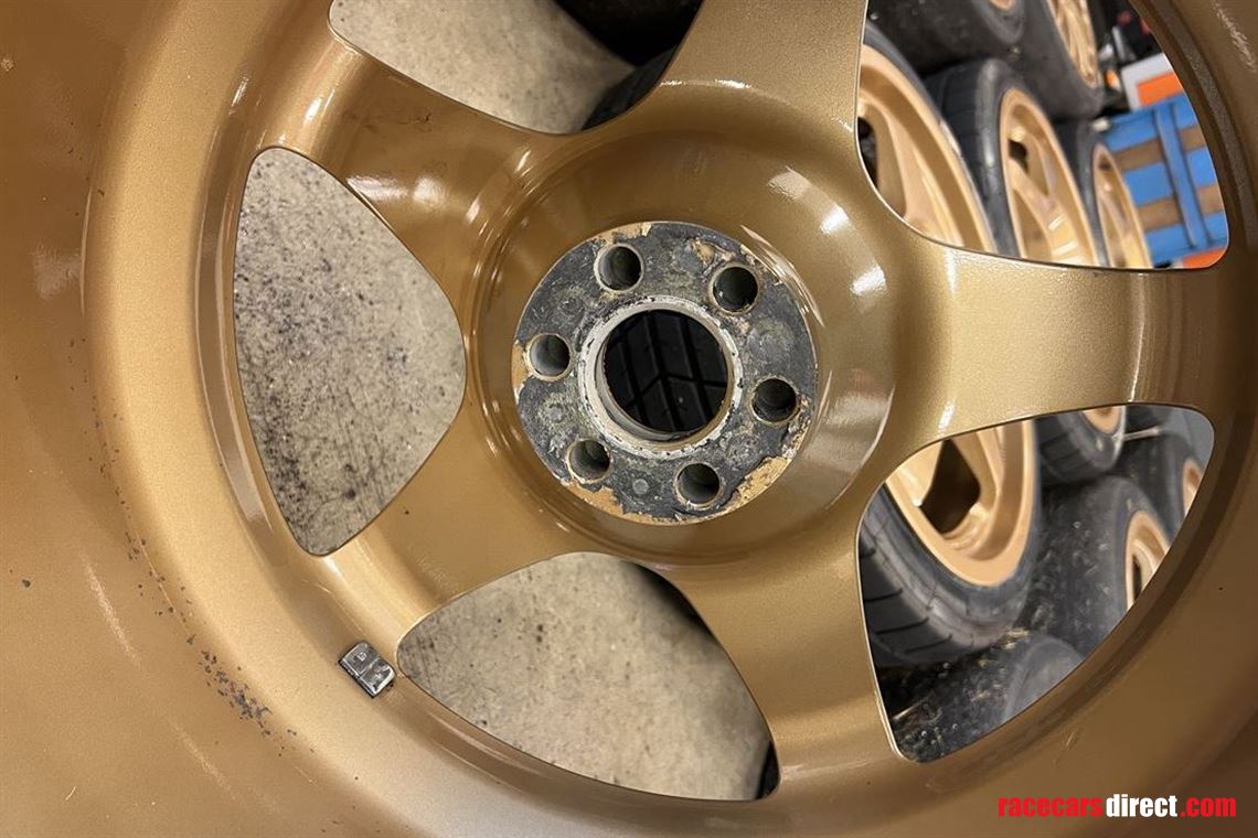 ford-mondeo-stcc-oz-magnesium-wheels