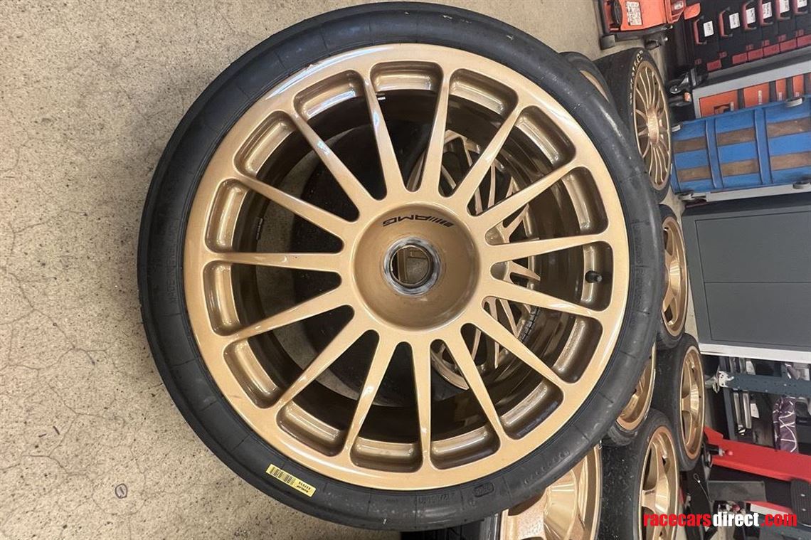 ford-mondeo-stcc-oz-magnesium-wheels