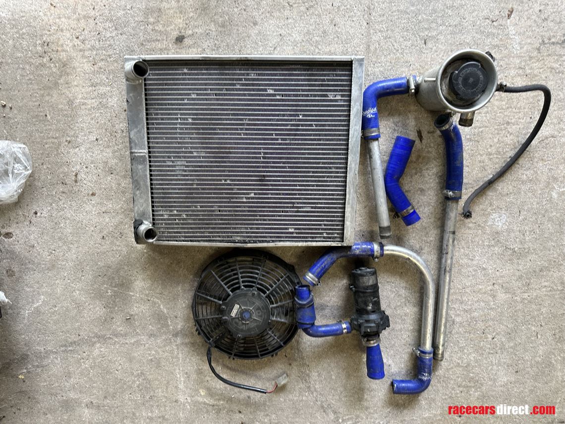 radical-sr3-lots-of-parts-engine-gdu-rolling