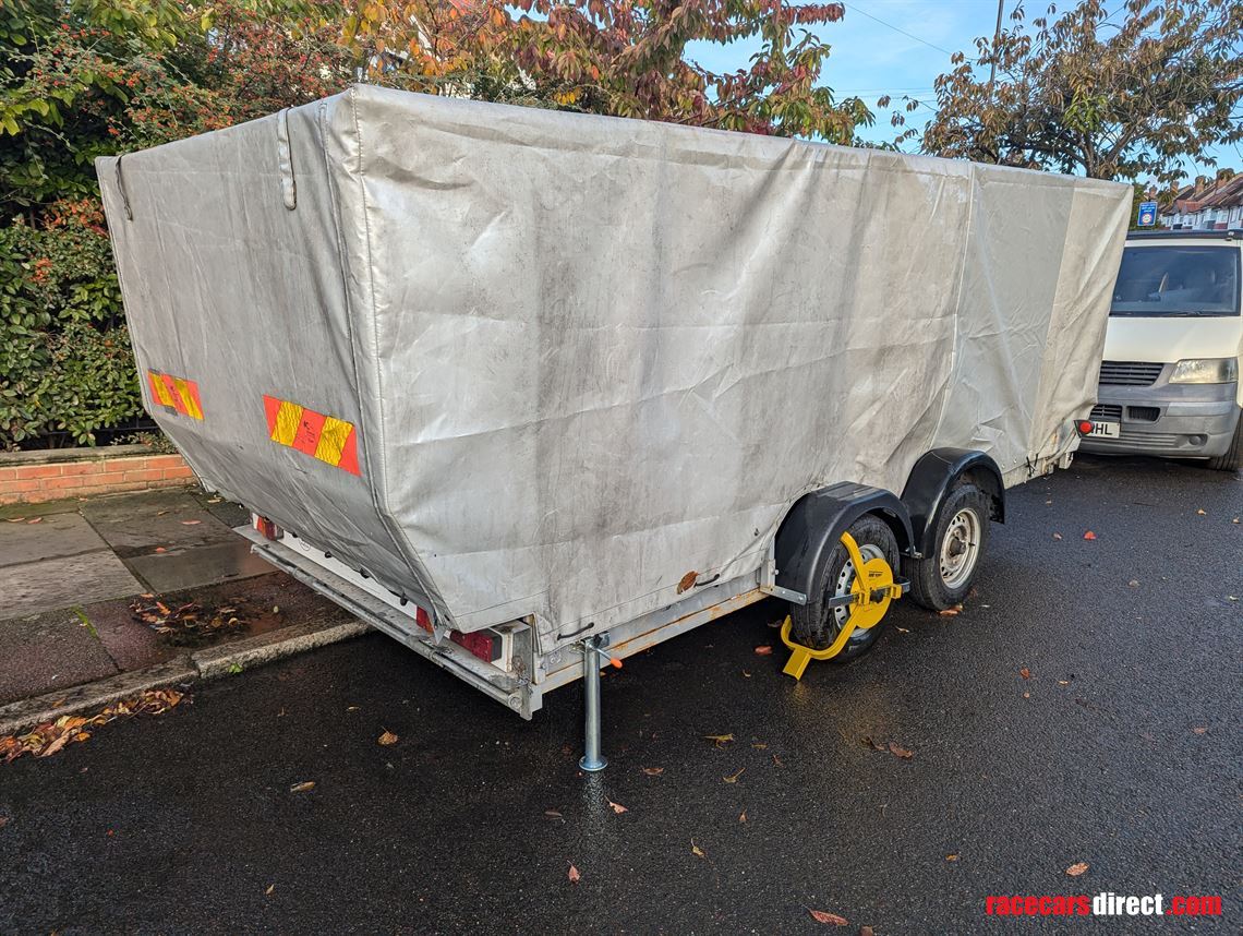 twin-axle-covered-car-transporter-car-trailer