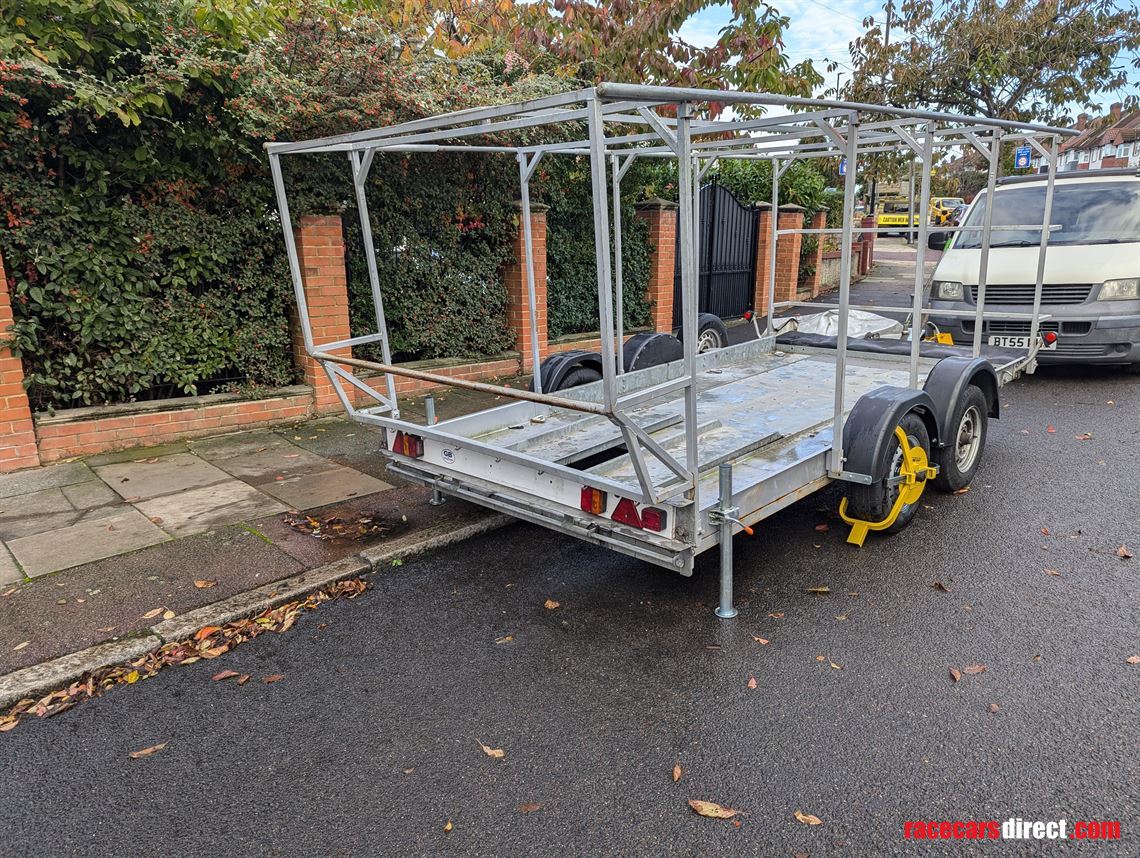 Racecarsdirect Twin Axle Covered Car Transporter Car Trailer racecarsdirect-twin-axle-covered-car-transporter-car-trailer