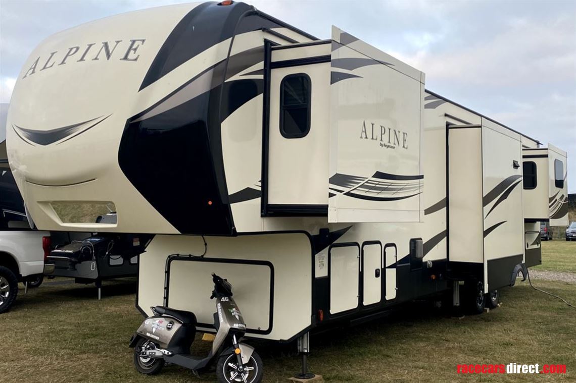 2019-keystone-alpine-3851rd