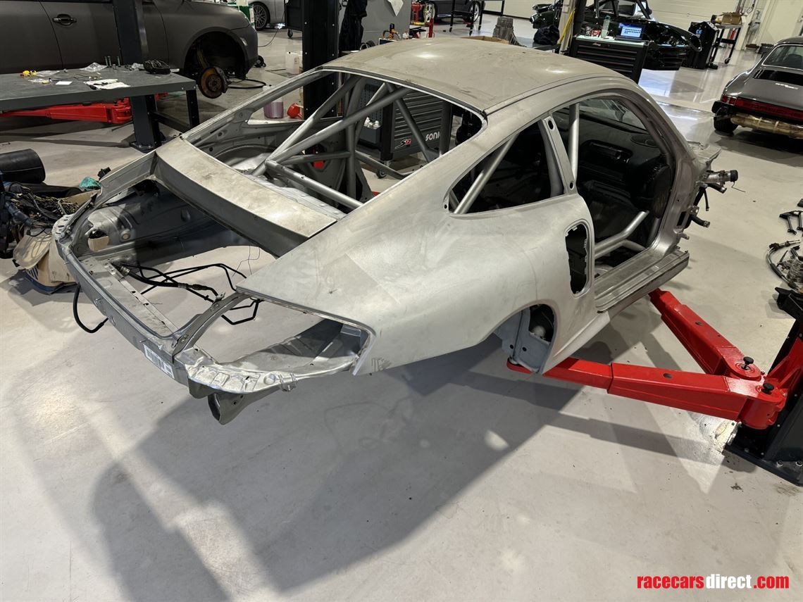 porsche-996-gt2-rolling-chassi-with-parts-pac