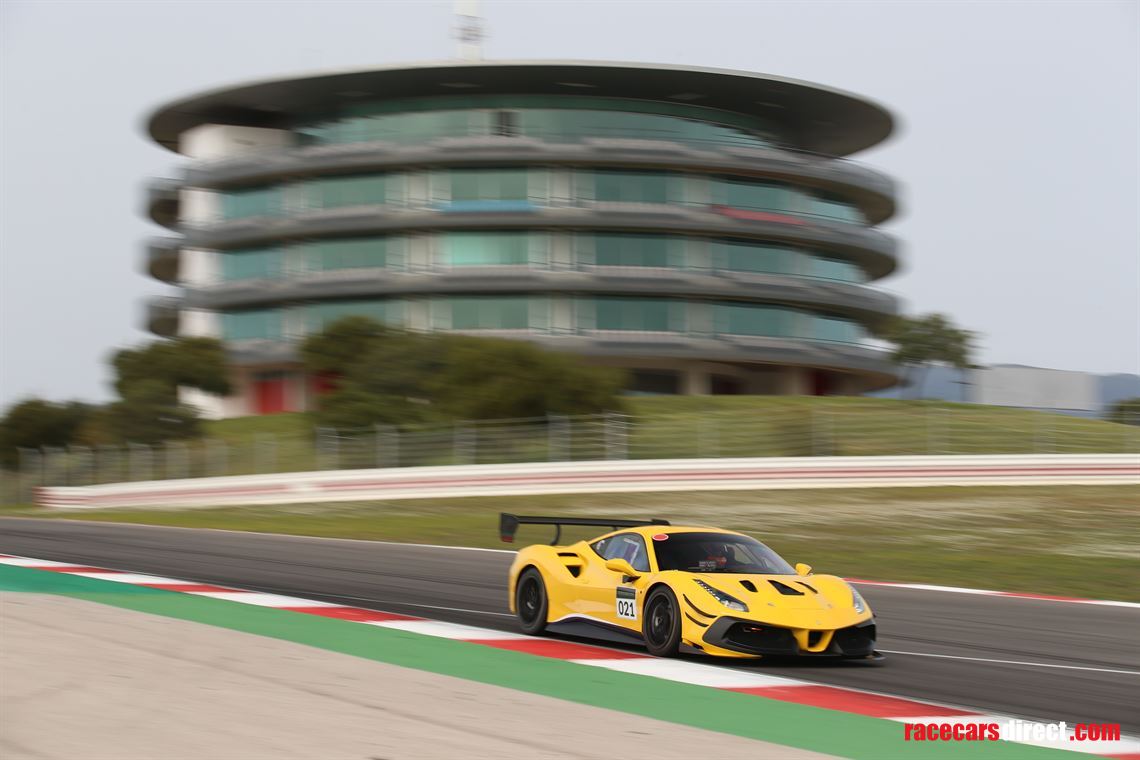 ferrari-488-challenge-evo