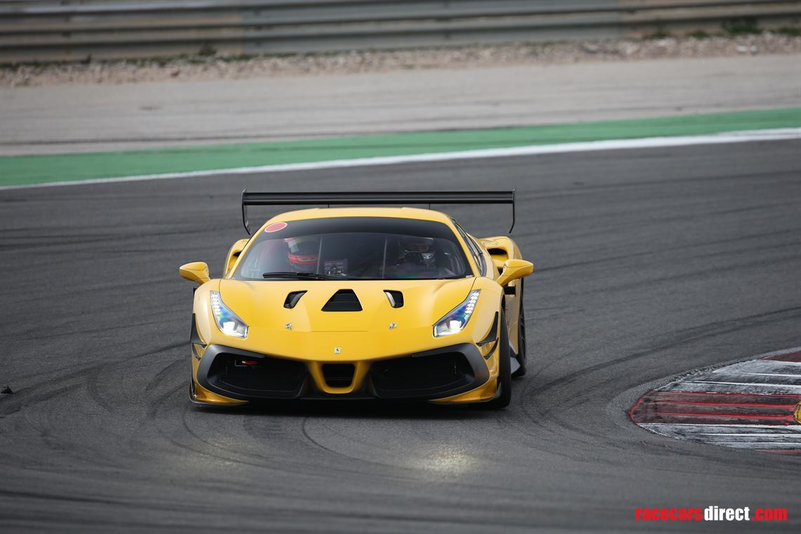 ferrari-488-challenge-evo