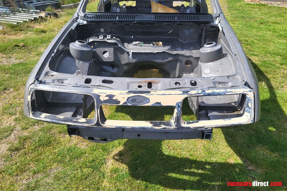 Racecarsdirect.com - Ford Sierra shell