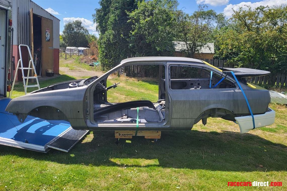 Racecarsdirect.com - Ford Sierra shell