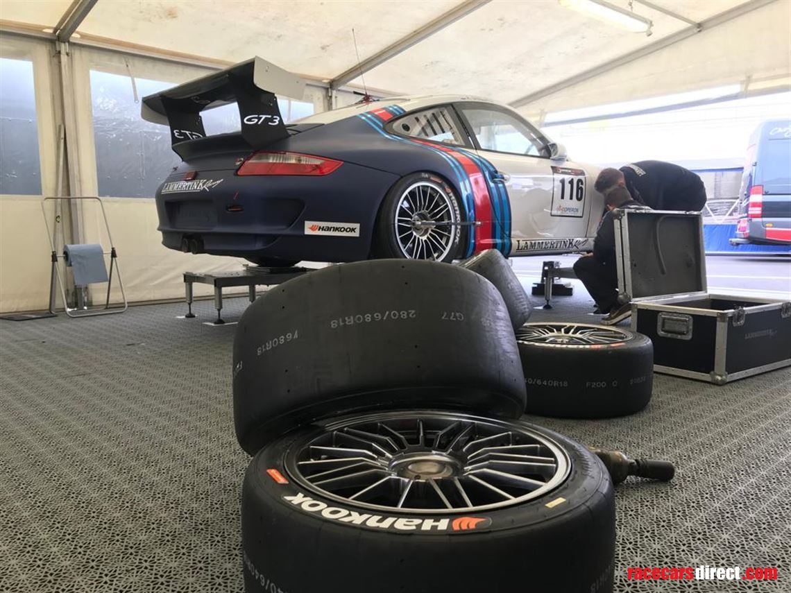 porsche-997-gt3-cup-spareparts-race-trailer-a