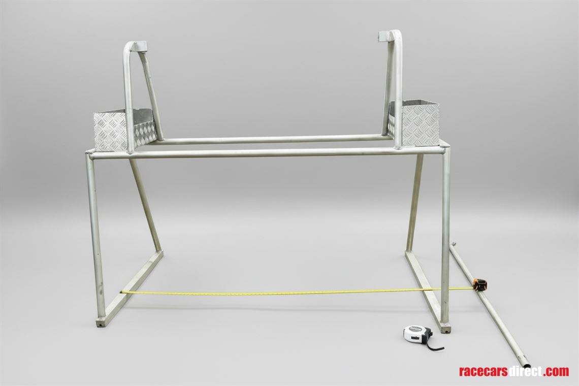 brian-james-rs3-shuttle-tyre-fuel-rack