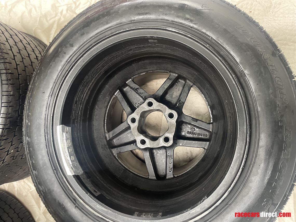 porsche-rsr-original-magnesium-wheels