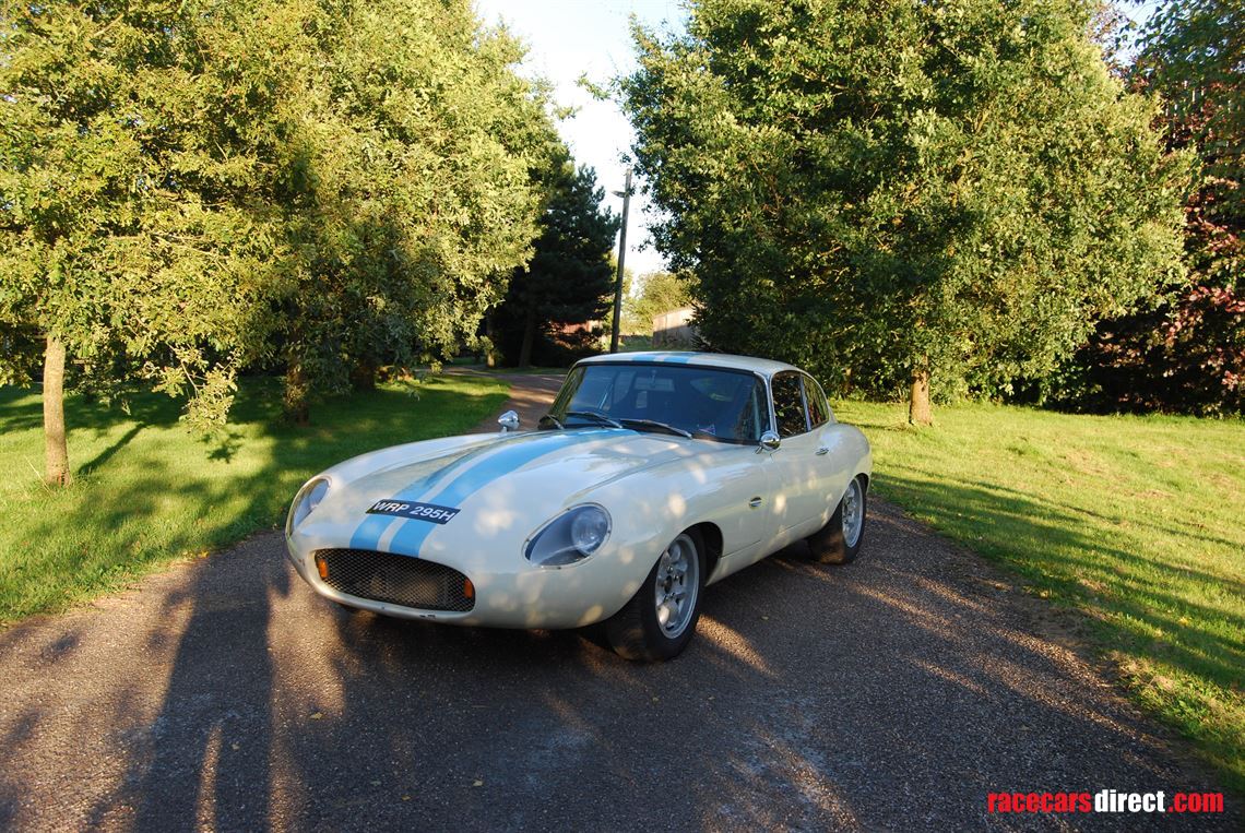 1970-jaguar-e-type-series-2-fast-road-coupe