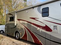 tiffin-phaeton-dual-slide-out-rv-huge-spec