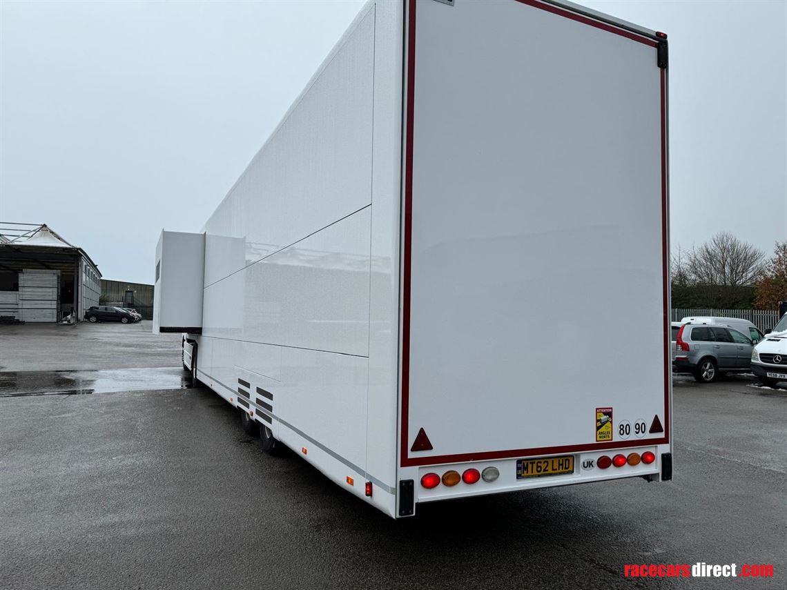 tractor-unit-and-race-trailer-stegmaier-awnin