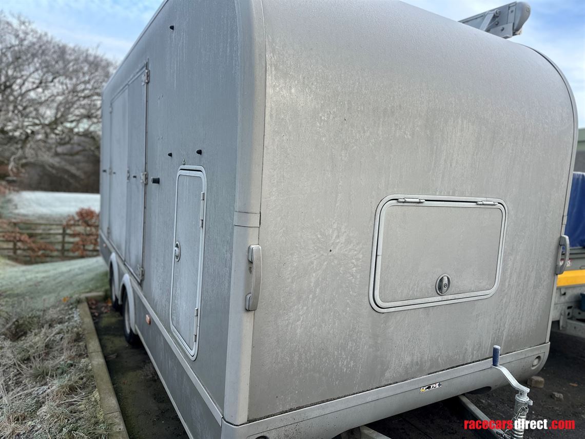 ifor-williams-transporta-trailer-with-awning