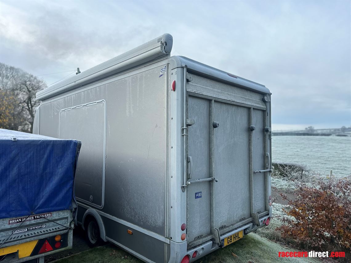 ifor-williams-transporta-trailer-with-awning