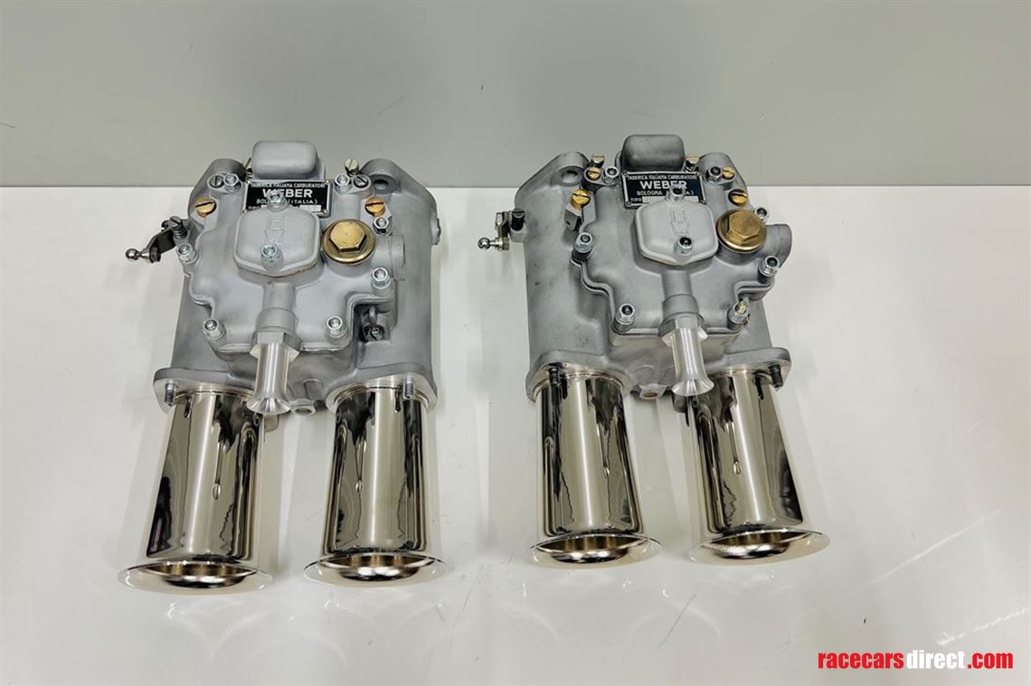 2-carburetors-weber-45dco3-restored