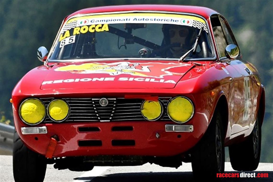 alfa-romeo-gt-2000