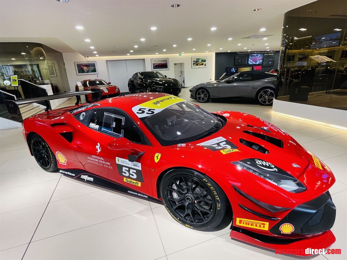 ferarri-488-challenge-evo