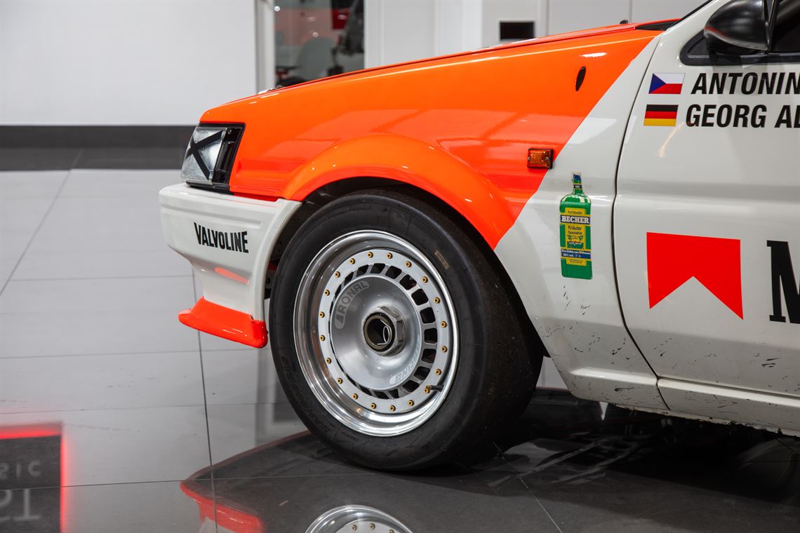 toyota-corolla-ae86-1600-gt-2-door-group-a