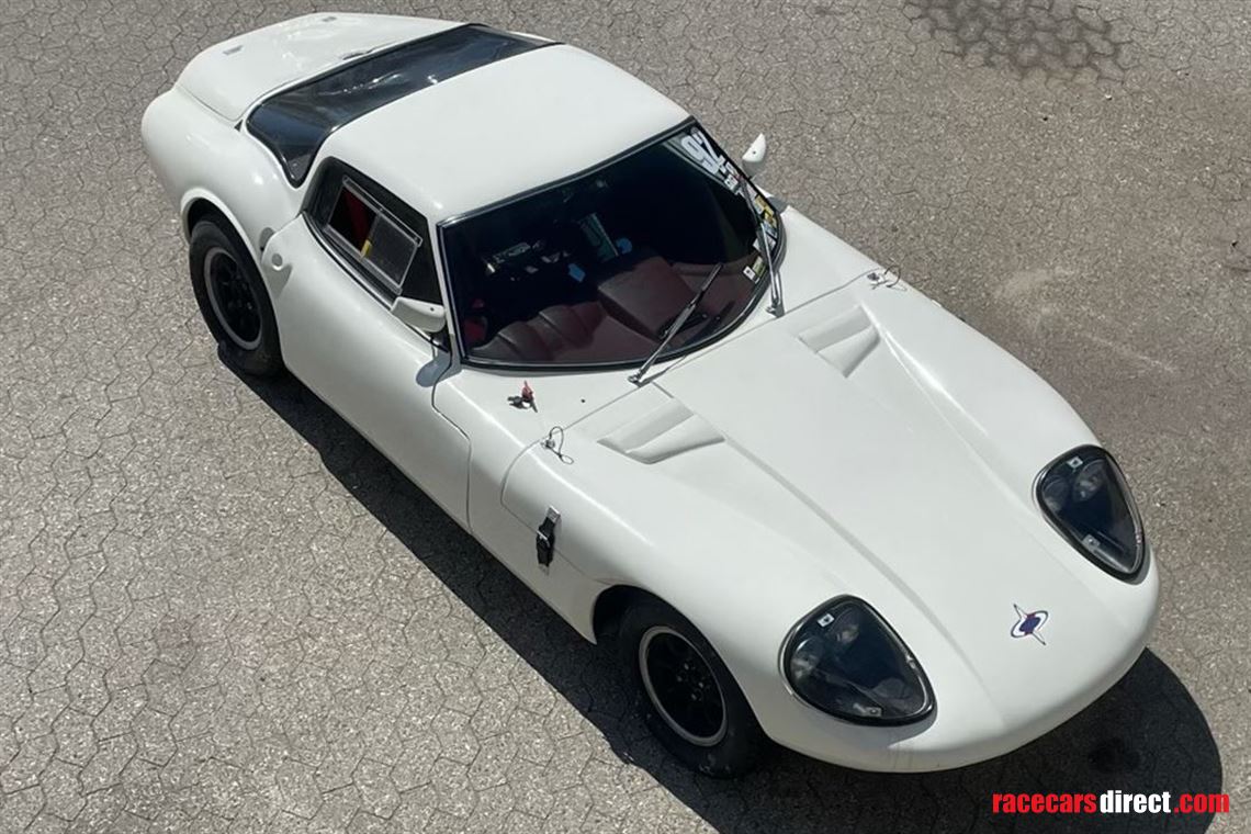 1964-marcos-1800gt-fia-racecar