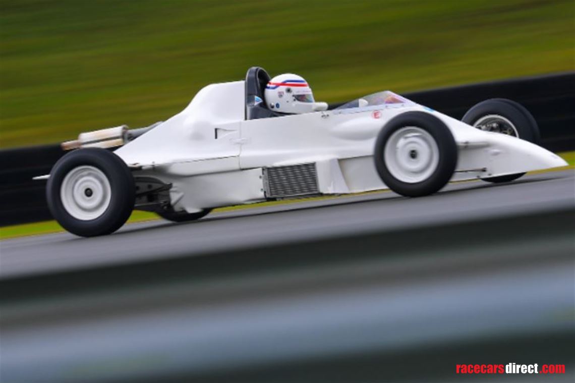 van-diemen-rf85