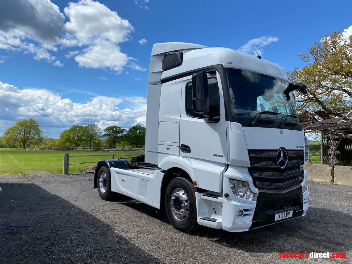 mercedes-actros-custom-trailer