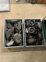 massive-stock-of-formula-renault-20-parts-for