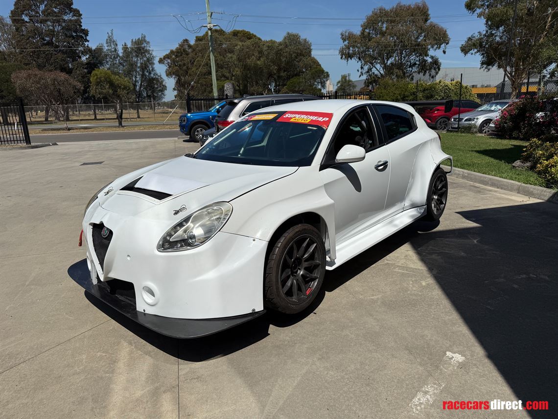 alfa-romeo-giulietta-tcr