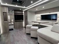 2023-stx-motorhome-3-pop-outs