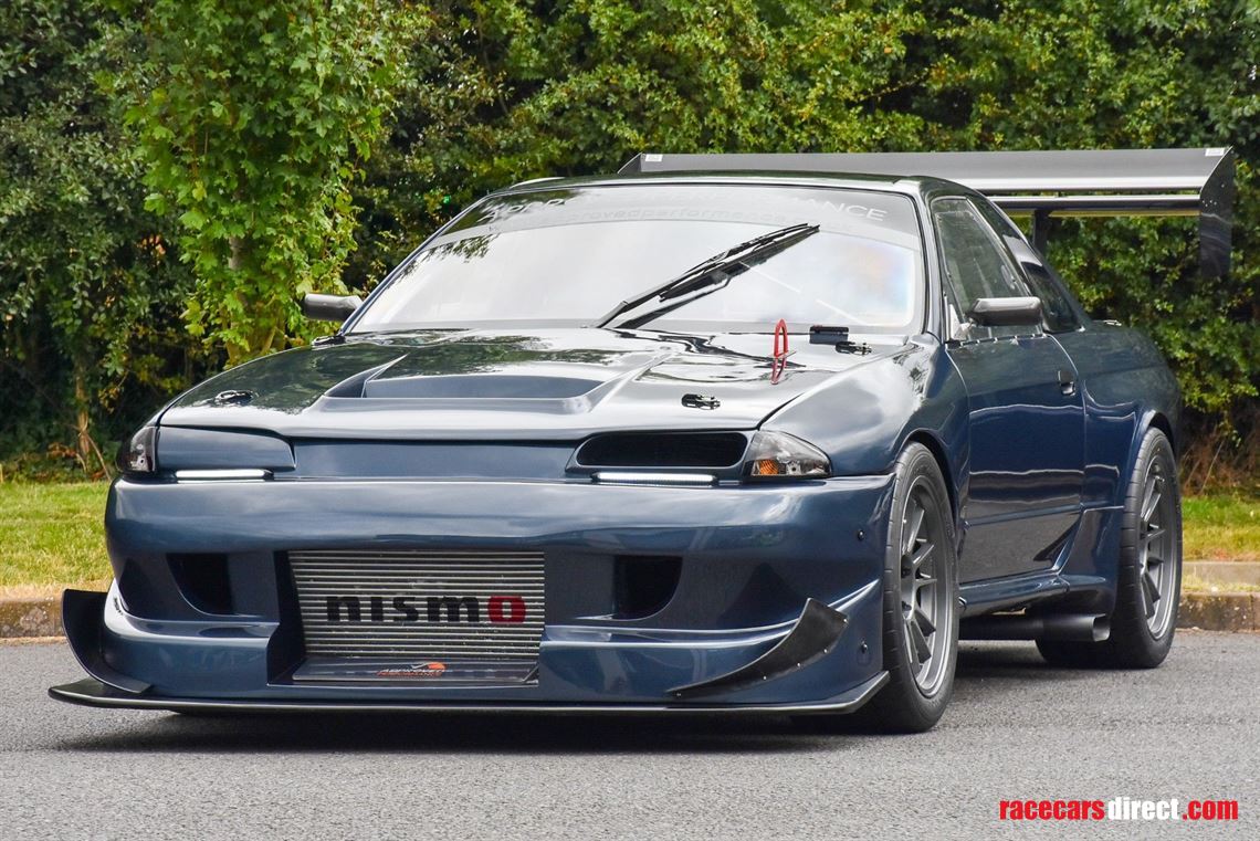 nissan-skyline-r32-gtr-race-car