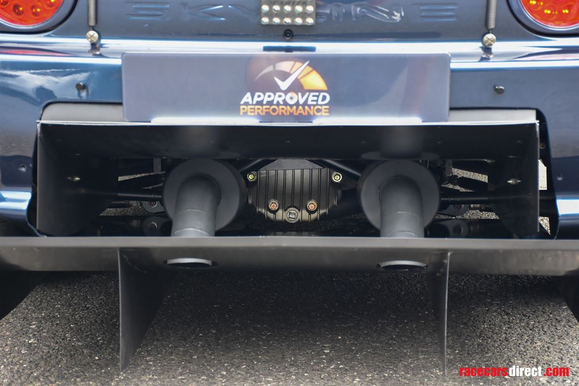 Racecarsdirect.com - Nissan Skyline R32 GTR Race Car