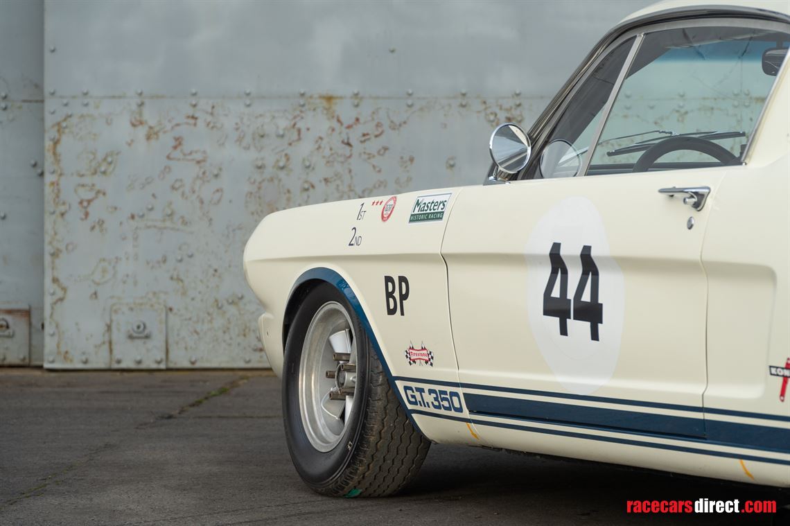 1965-ford-mustang-gt350-fia