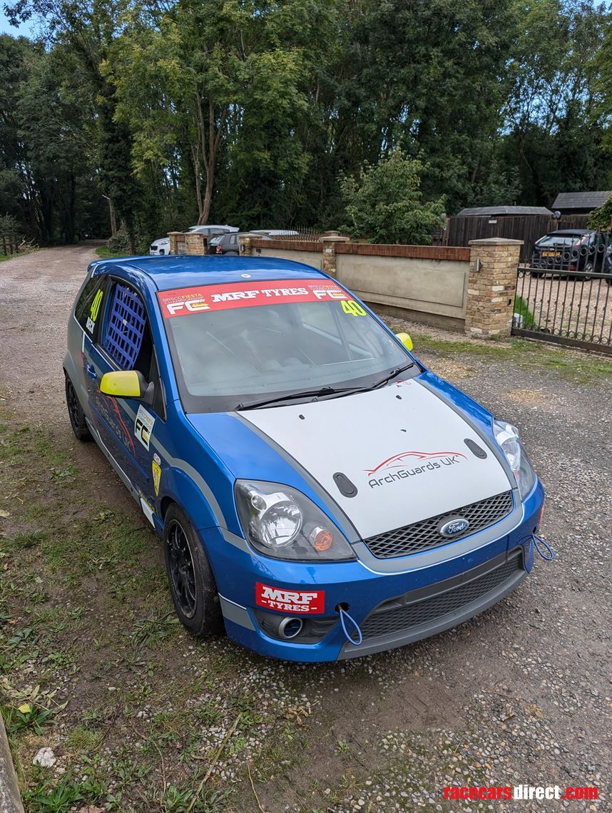 Racecarsdirect.com - BRSCC Fiesta ST Race Car