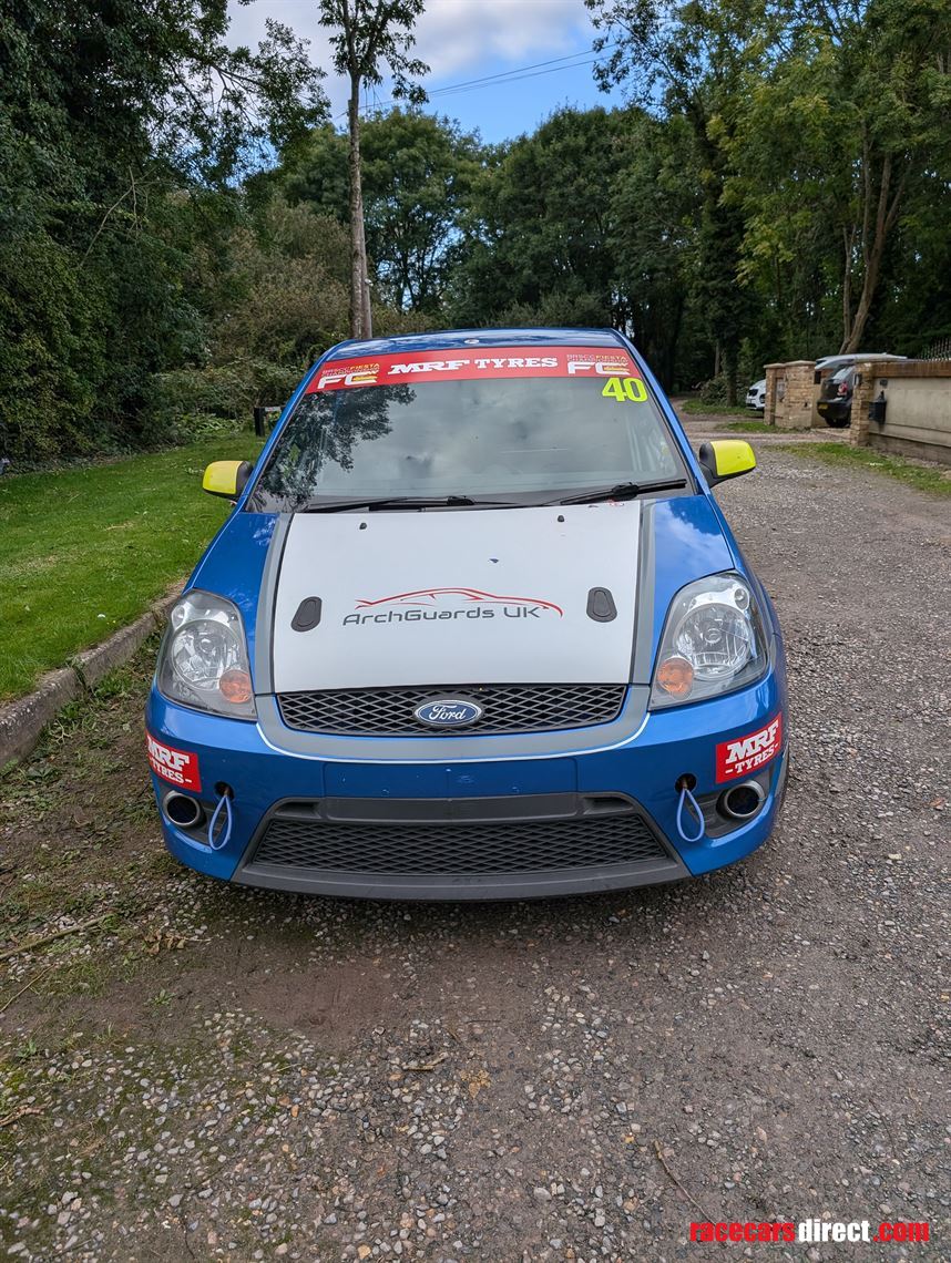 Racecarsdirect.com - BRSCC Fiesta ST Race Car