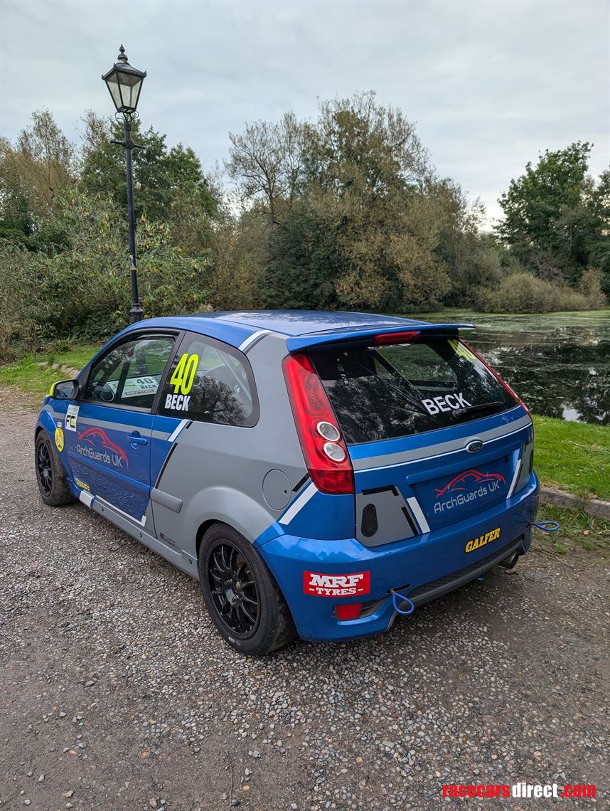 Racecarsdirect.com - BRSCC Fiesta ST Race Car