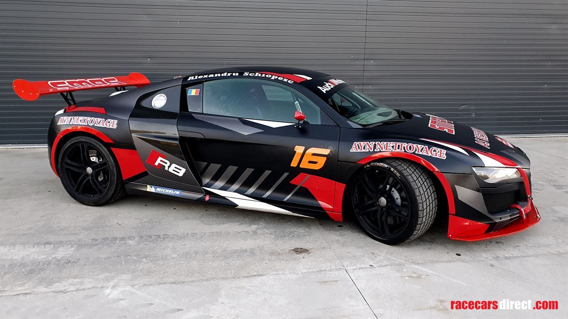 Racecarsdirect.com - Audi R8 V8