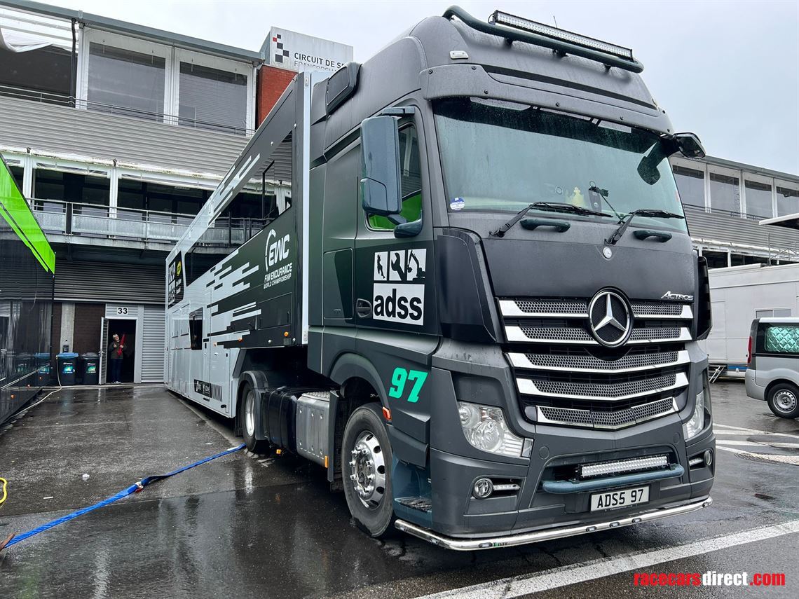 hopkins-motorsport-race-trailer-and-tractor