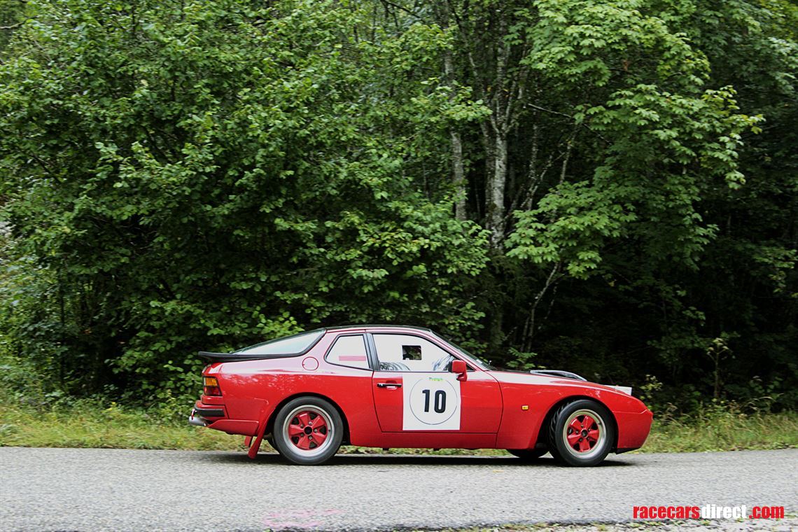 Racecarsdirect.com - Porsche 944 Turbo GB