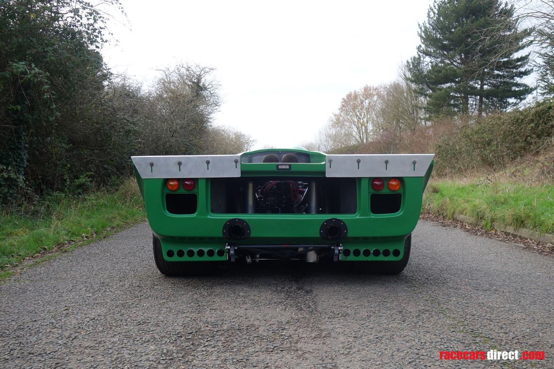 lola-t70-mk3b