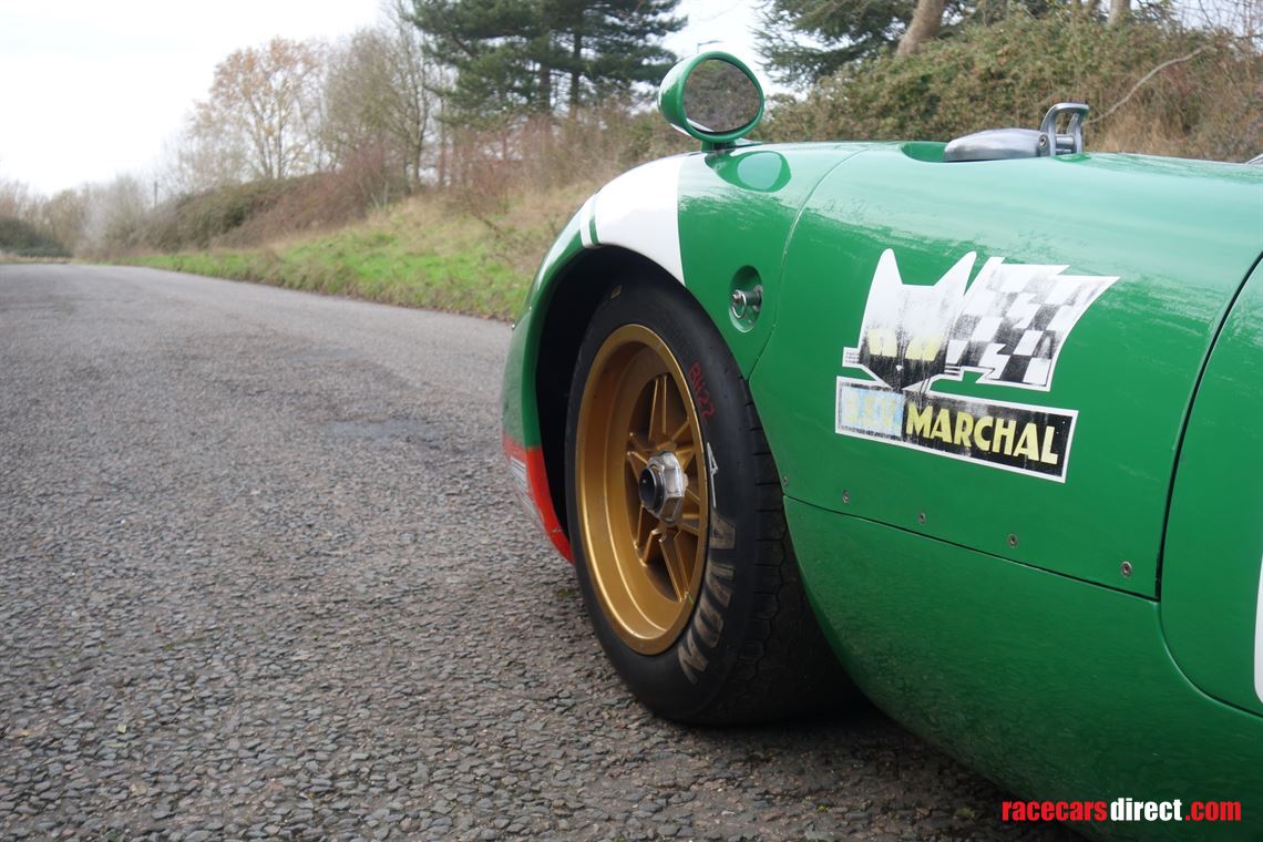 lola-t70-mk3b