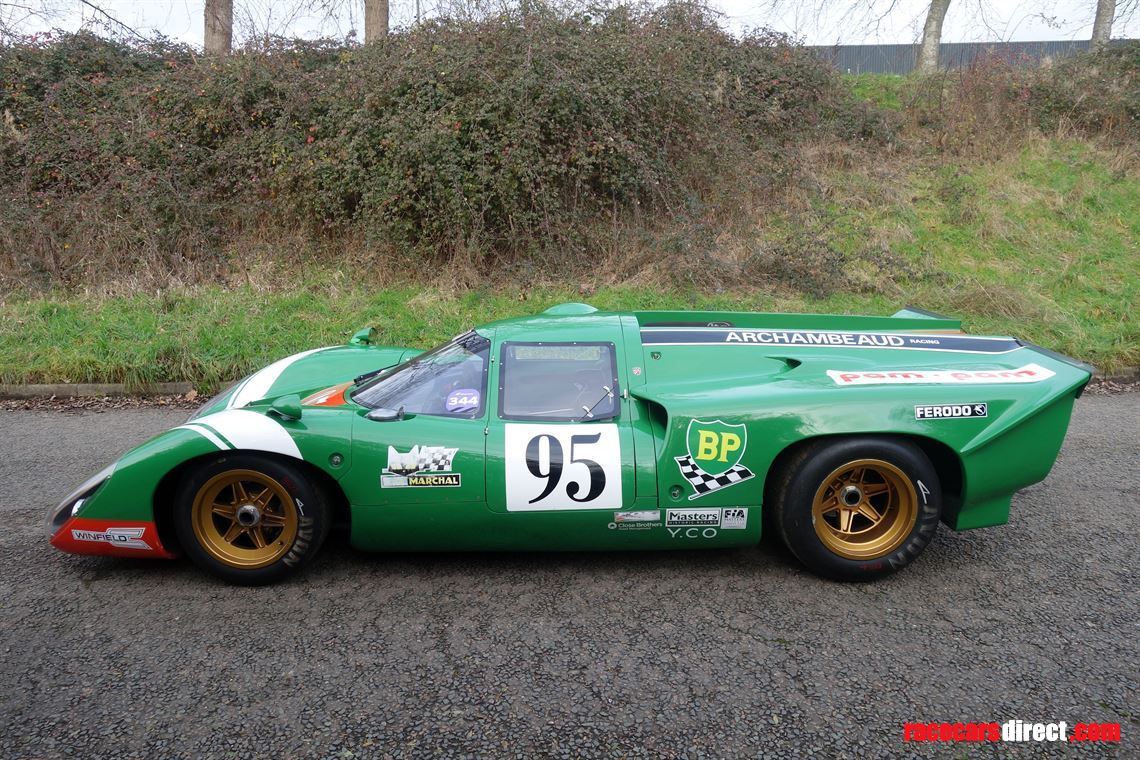 FLY C34 LOLA T70 LE MANS 1970 NEW 1/32 SLOT CAR IN DISPLAY CASE - PRISTINE CAR e FLY C34 LOLA T70 LE MANS 1970 NEW 1/32 SLOT CAR IN DISPLAY CASE - PRISTINE CAR e